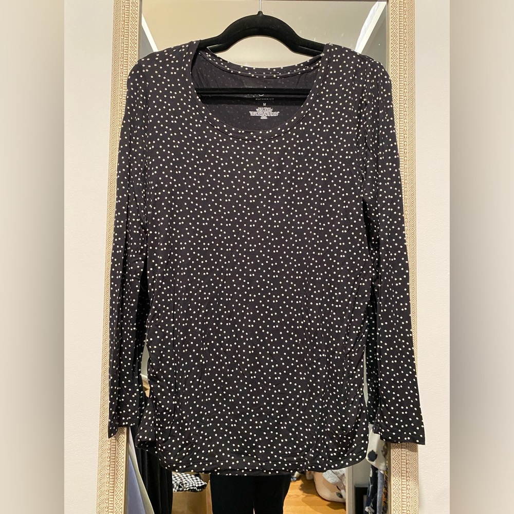 A glow jersey maternity top, polka dot, size M